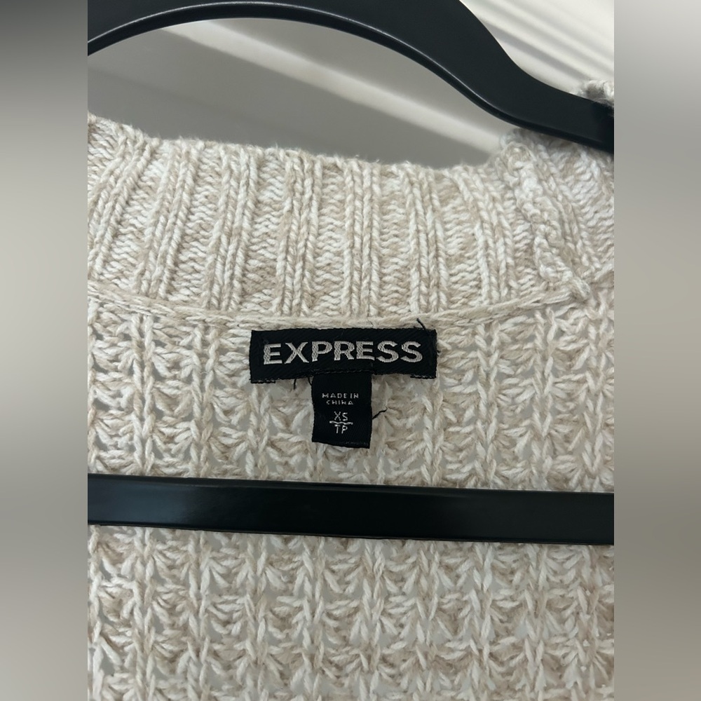 Express women’s XS cream cardigan sweater - Picture 3 of 5